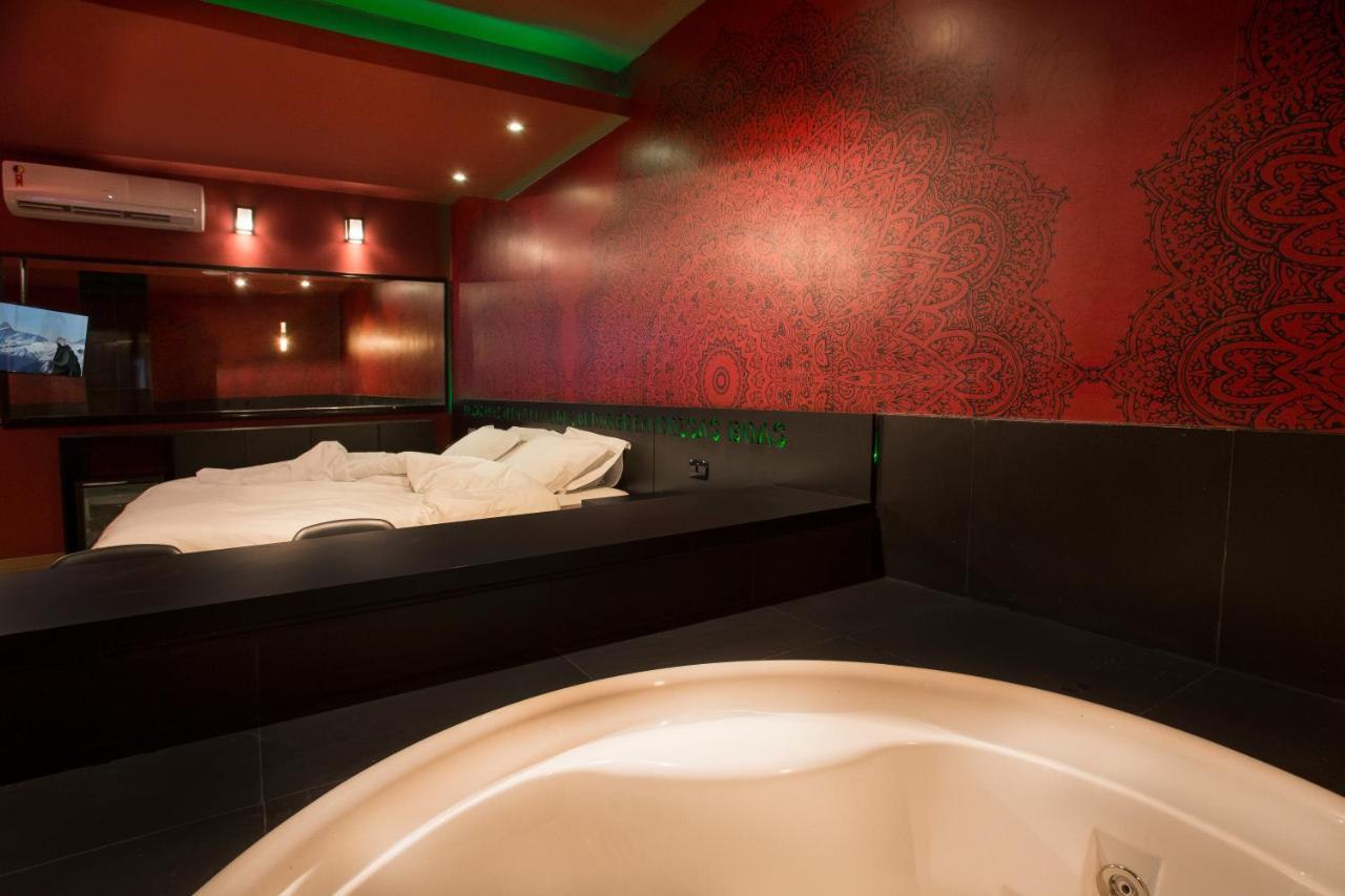 Tout Motel (Adults Only) Καμπίνας Εξωτερικό φωτογραφία